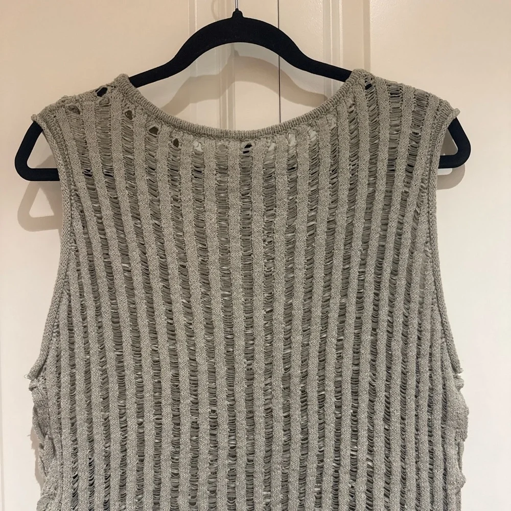 Divided Light Green Ribbed Tank Top - Picture 4 of 8